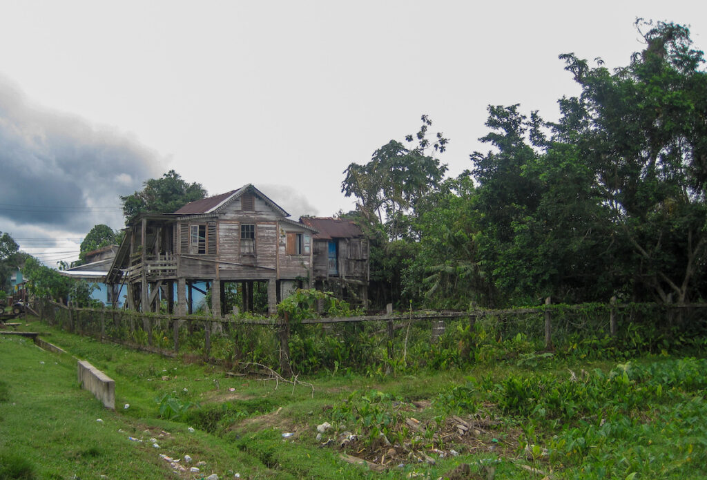 A house that is in the middle of nowhere.